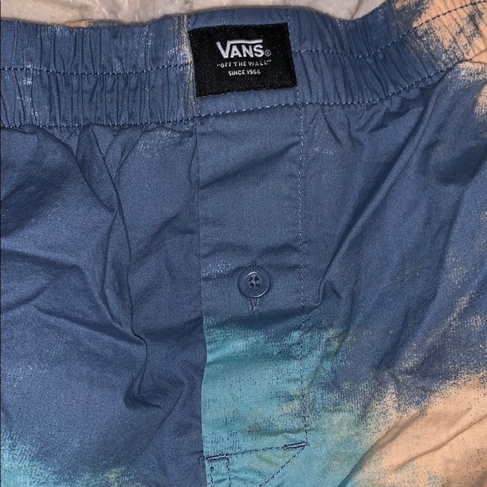 vans boxers